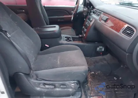 2008 Chevrolet Tahoe Lt из США, поврежденный, VIN 1GNFK13098J146464